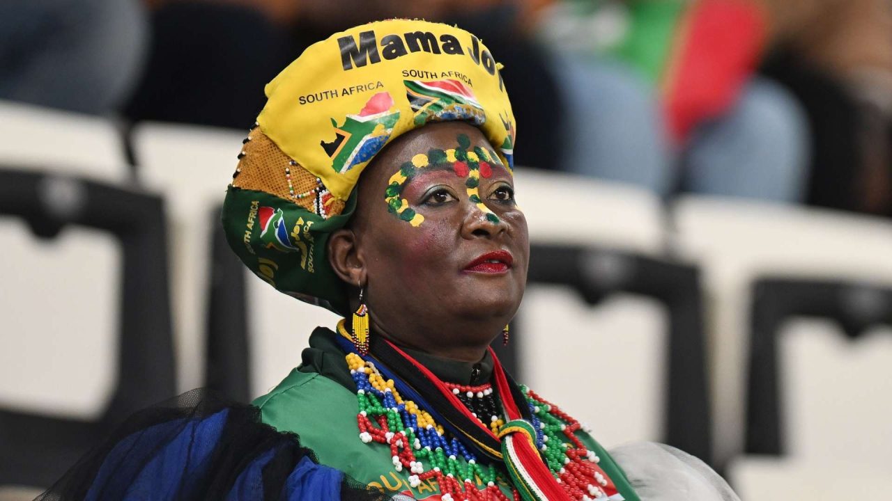 UMama Joy uzobuka iNdebe Yomhlaba ka-2026 esekhaya